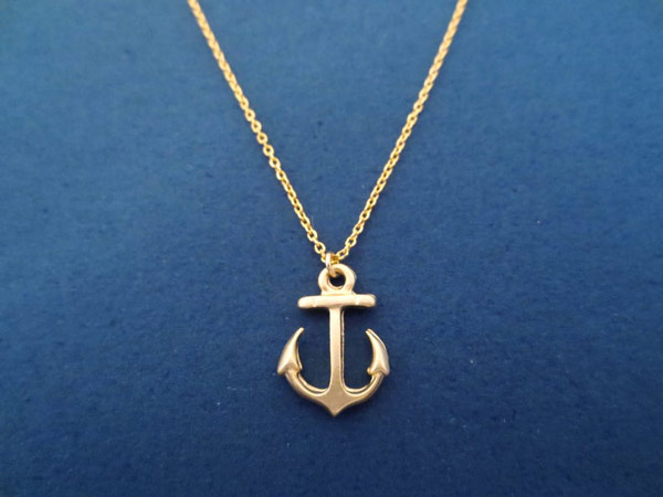 marine anchor necklace