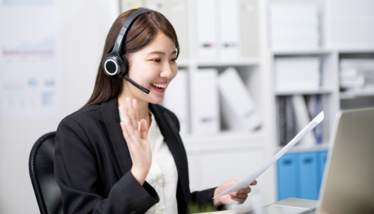 asian customer service woman smiling